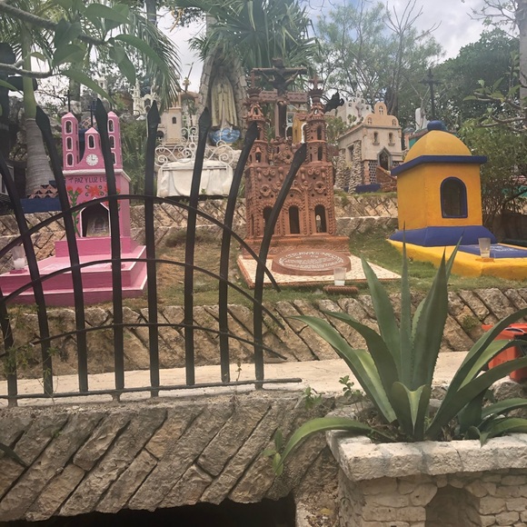 Meet your Posher, Ashley - Picture 16 of 16